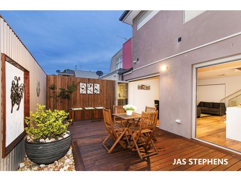 27B Swan Street, Footscray VIC 3011