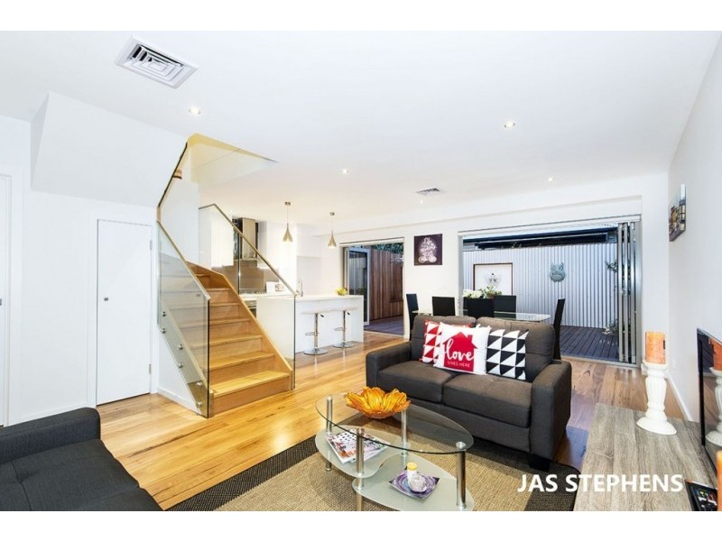 27B Swan Street, Footscray VIC 3011