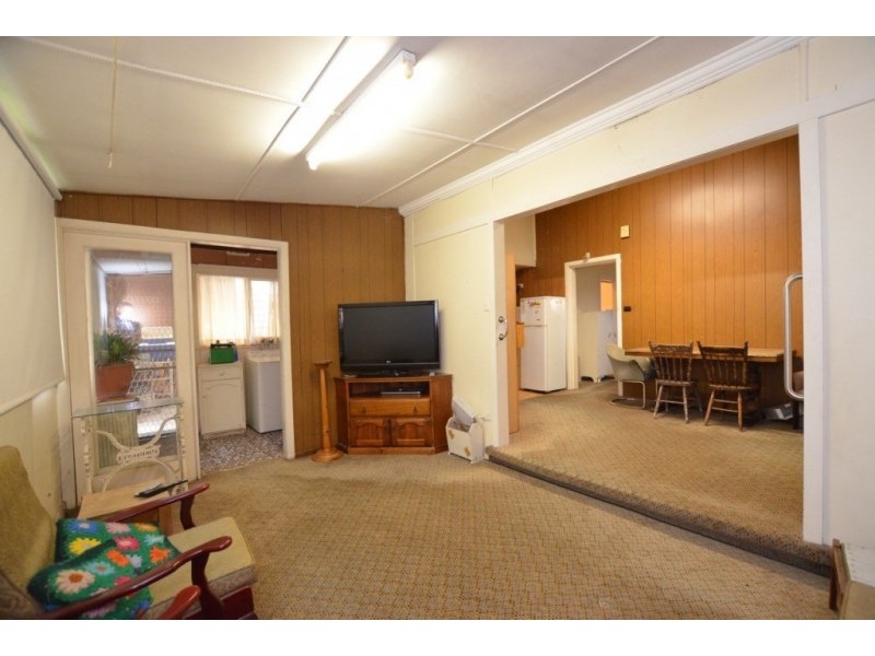 30 Perry Street, Seddon VIC 3011