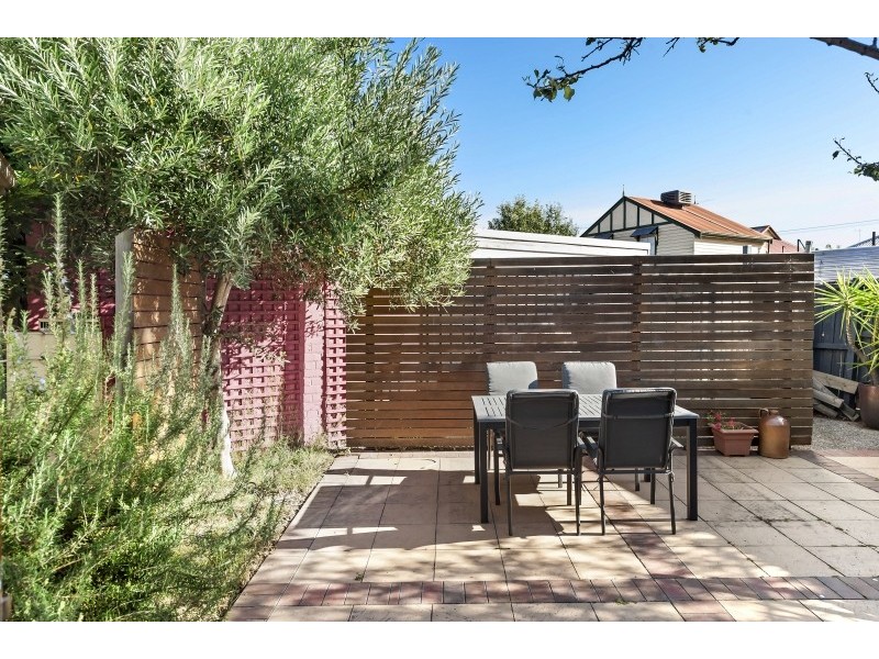 104 Williamstown Road, Kingsville VIC 3012