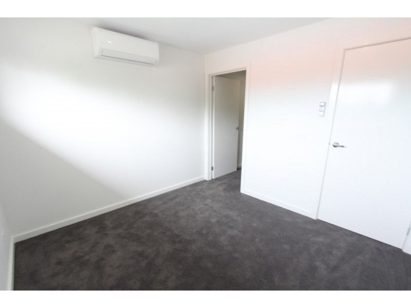 1/58 Blenheim Road, Newport VIC 3015