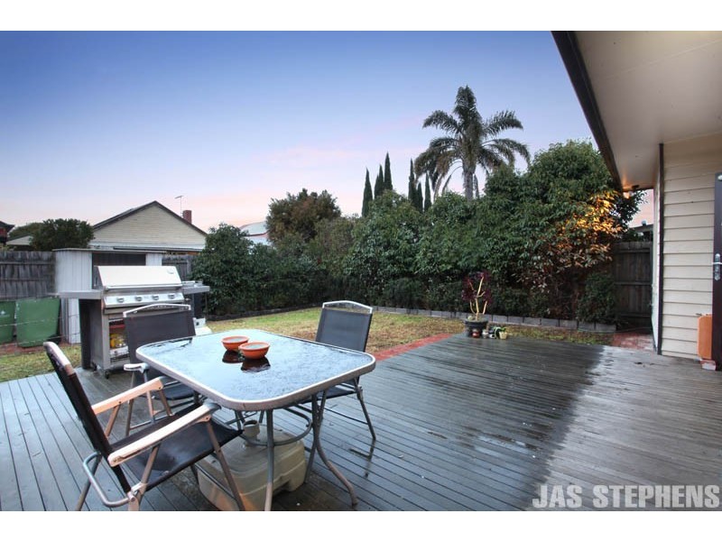 12 Maddock Street, Footscray VIC 3011
