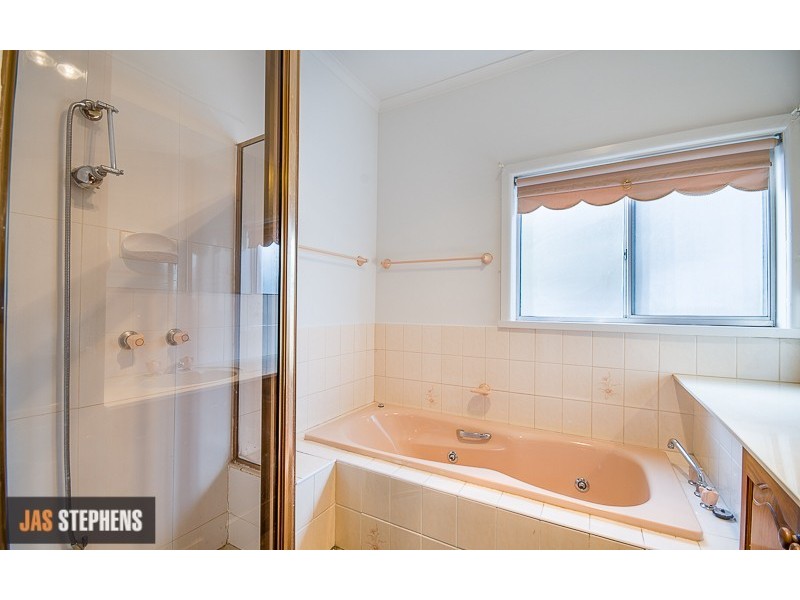 2 Vine Street, West Footscray VIC 3012