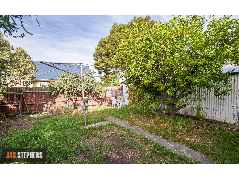 2 Vine Street, West Footscray VIC 3012