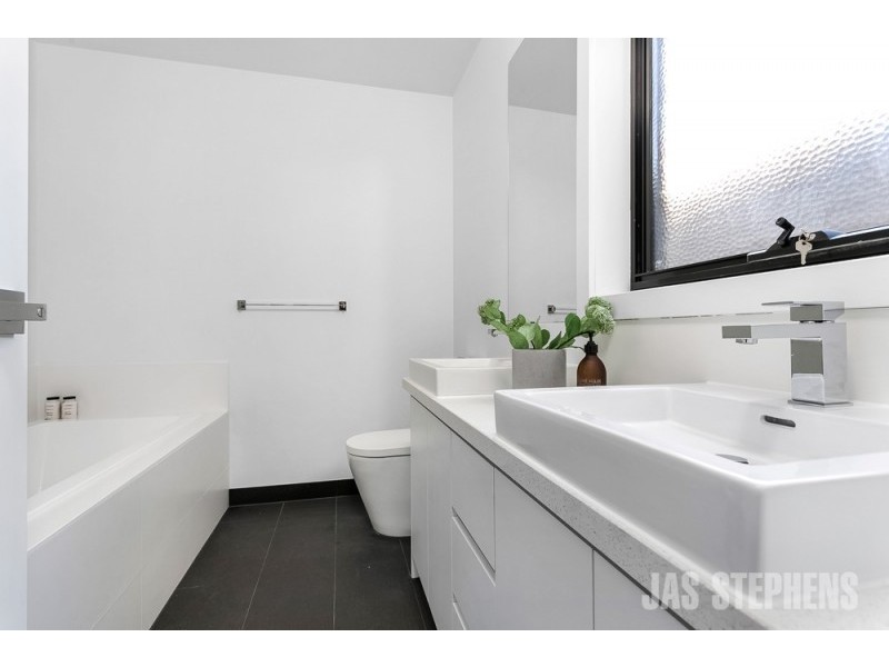 1B Carlyle Street, Maidstone VIC 3012