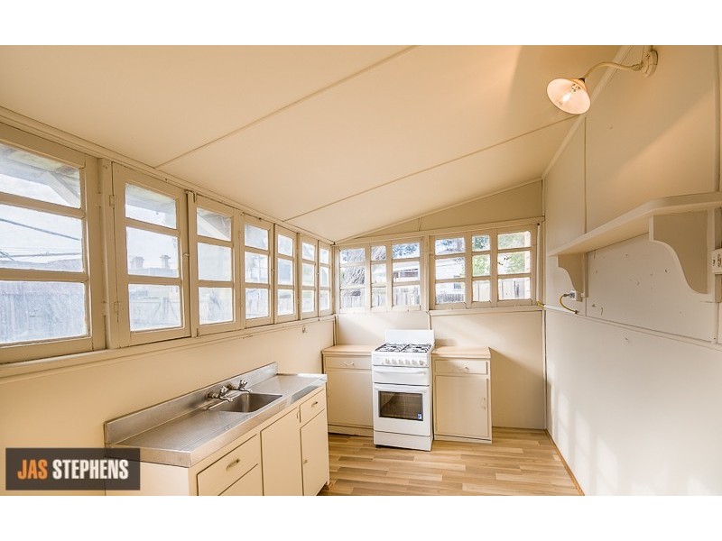 70 Hall Street, Newport VIC 3015