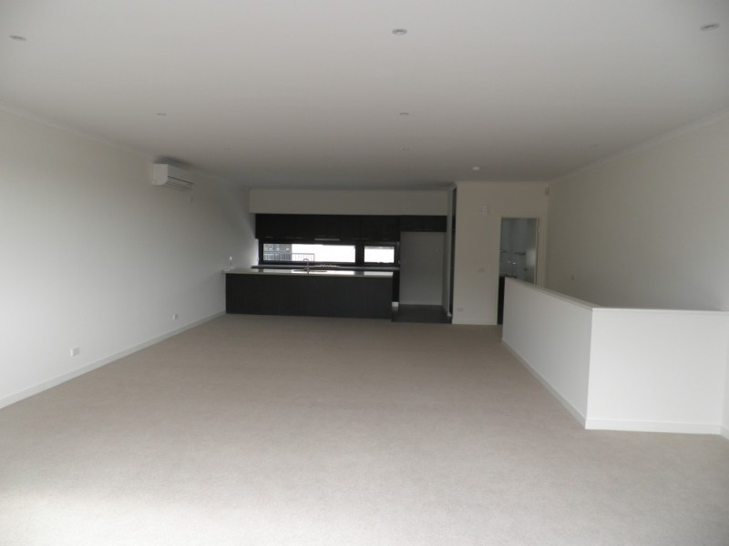 14 Newman Drive, Footscray VIC 3011