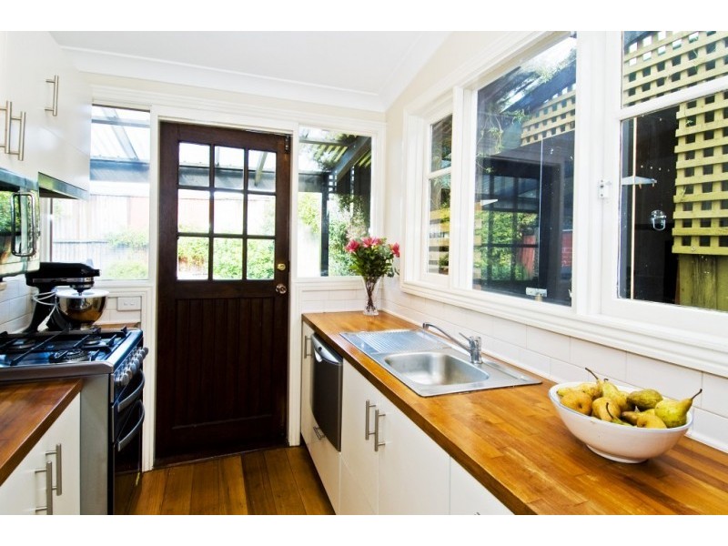 8 Darling Street, Footscray VIC 3011