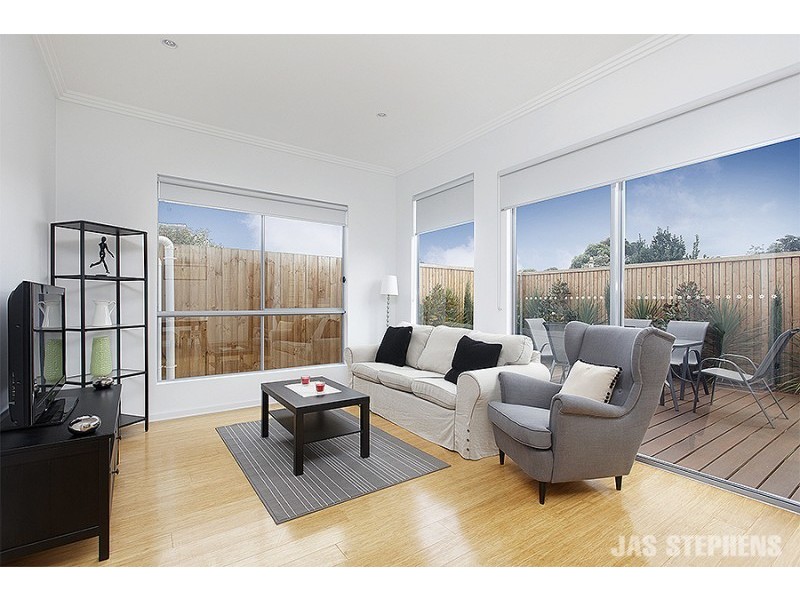 2/140 Morris Street, Sunshine VIC 3020