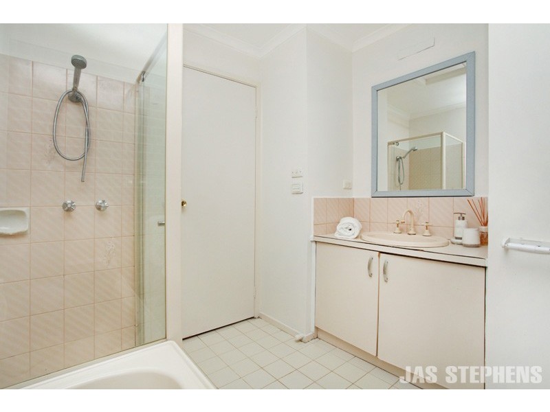 11 Secomb Place, Footscray VIC 3011