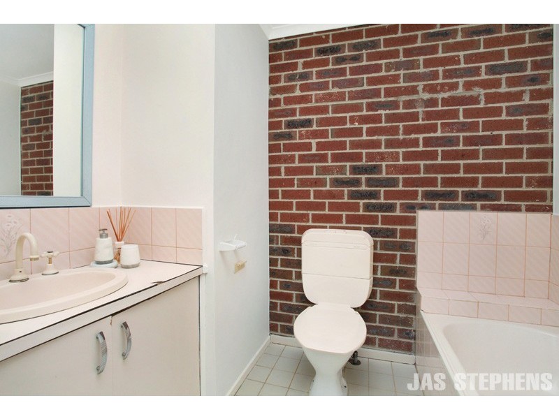 11 Secomb Place, Footscray VIC 3011