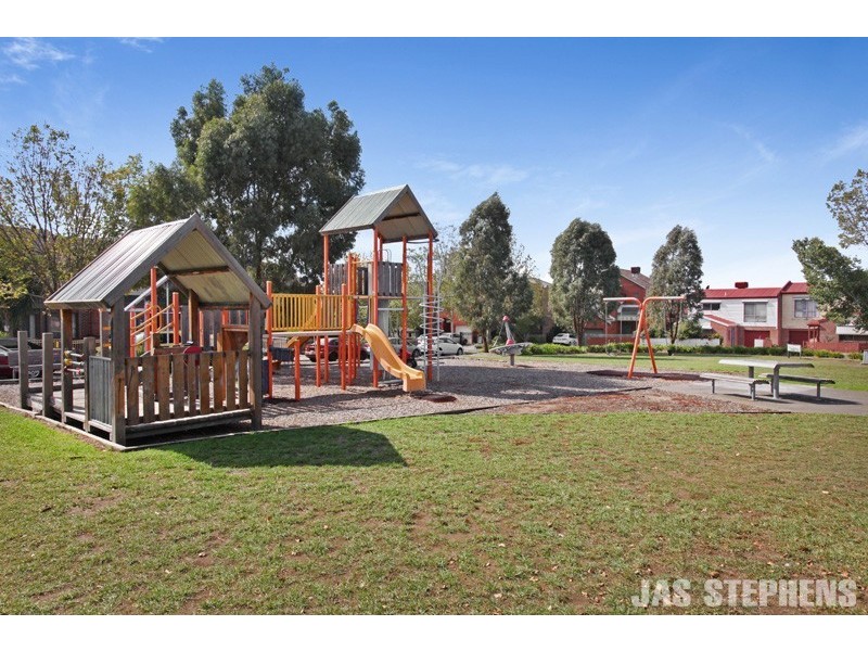 11 Secomb Place, Footscray VIC 3011