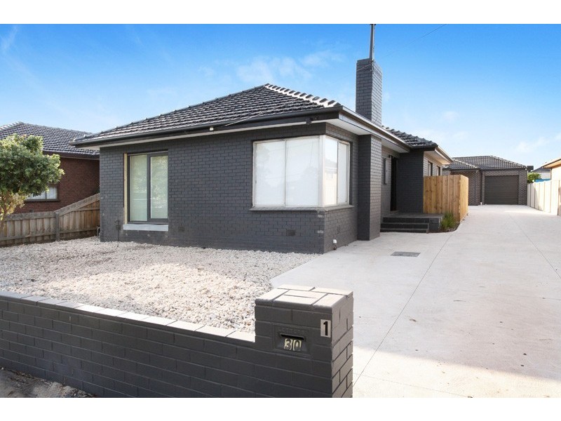 1/30 Vernon Crescent, Sunshine West VIC 3020