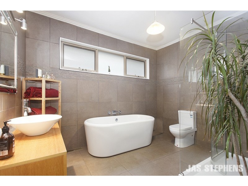 74 Benbow St, Yarraville VIC 3013