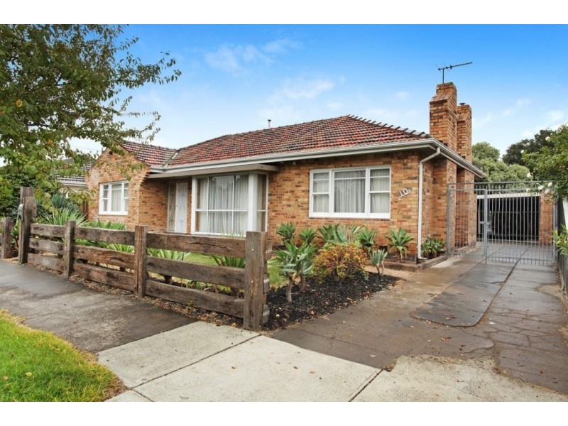 10 Suffolk Street, Maidstone VIC 3012