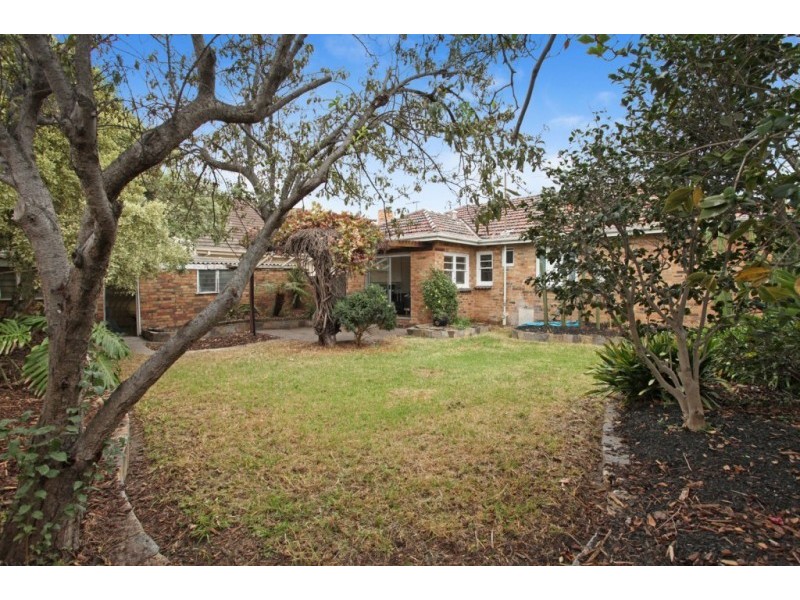 10 Suffolk Street, Maidstone VIC 3012