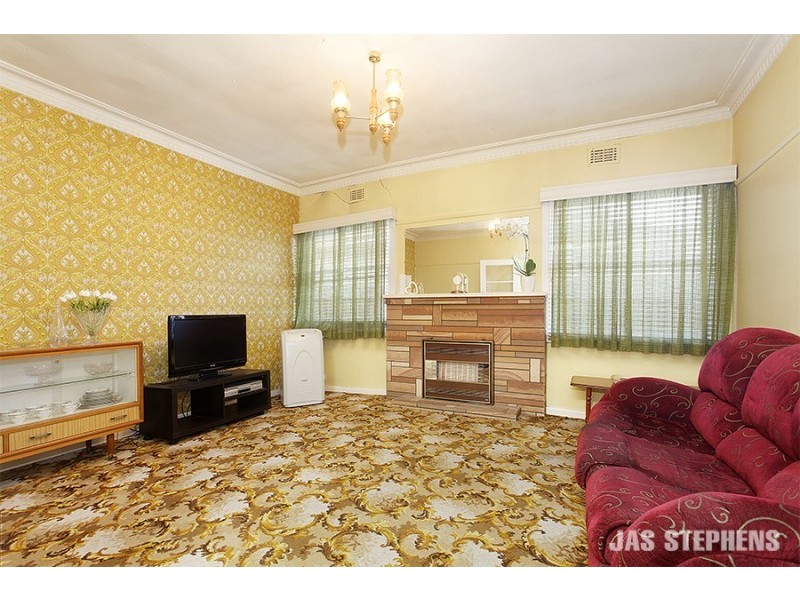 135 Suffolk Street, West Footscray VIC 3012