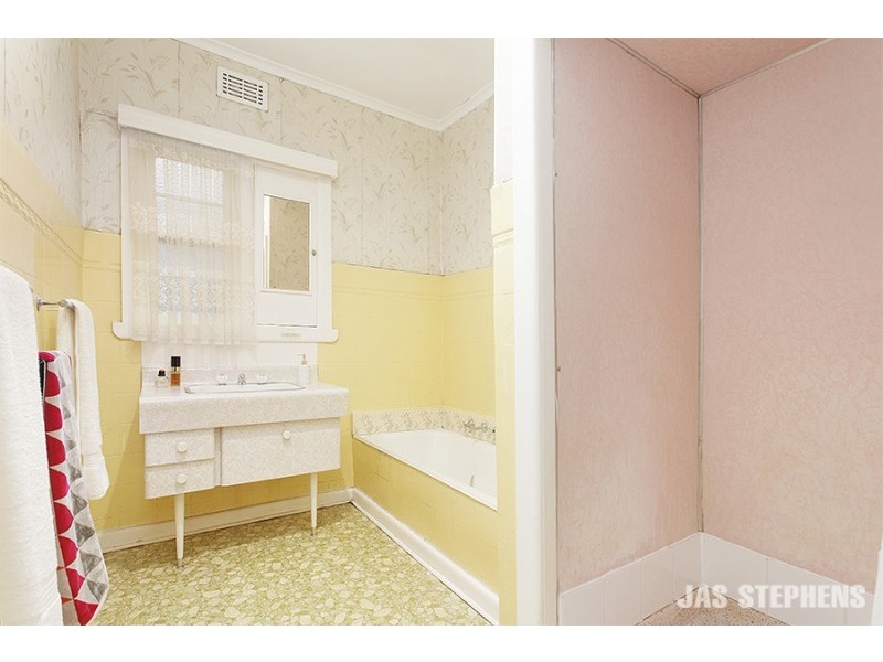 135 Suffolk Street, West Footscray VIC 3012