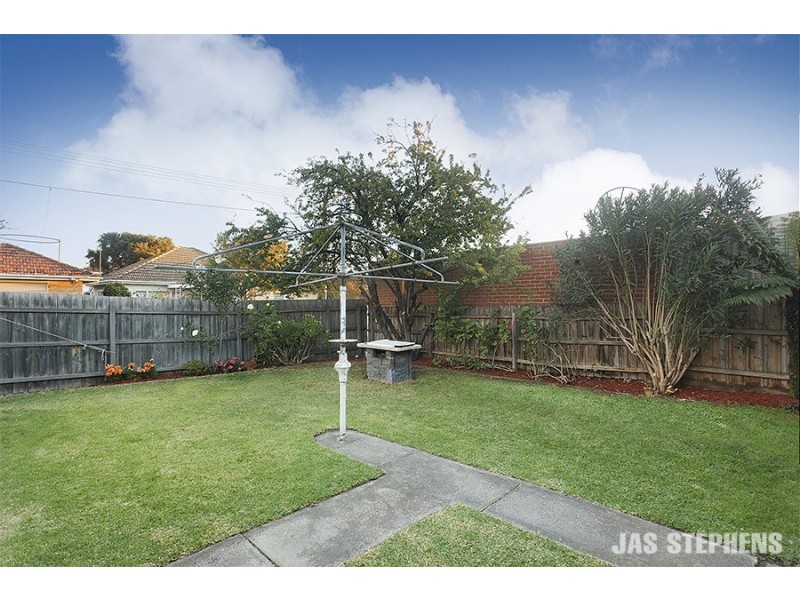 135 Suffolk Street, West Footscray VIC 3012