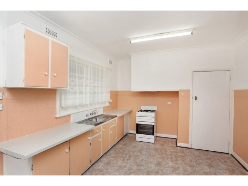 45 Armstrong Street, Sunshine West VIC 3020