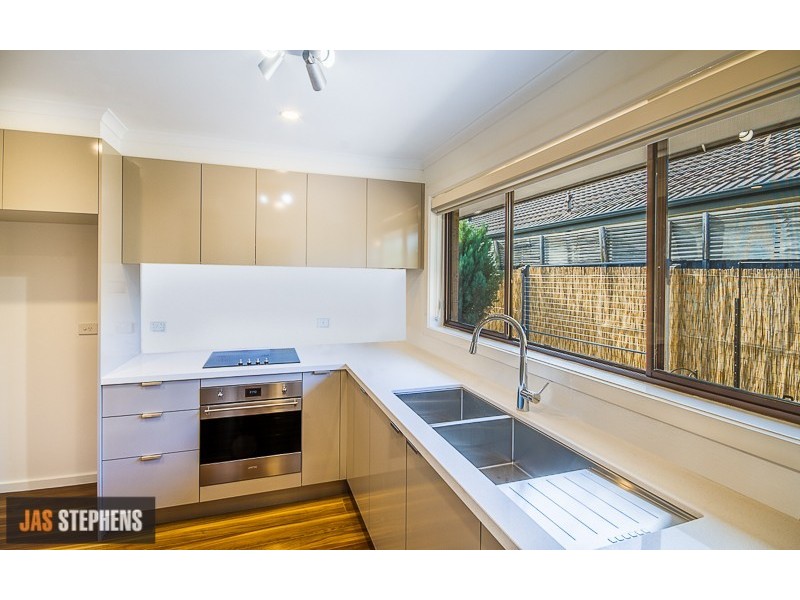 2/35 Newcastle Street, Newport VIC 3015