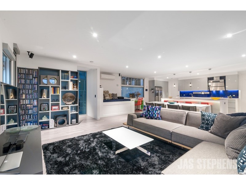 38 Lily Street, Seddon VIC 3011