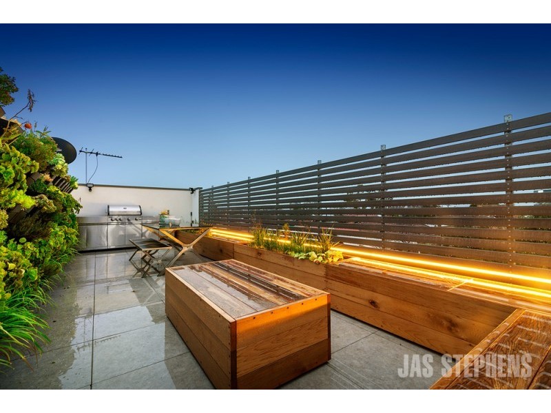 38 Lily Street, Seddon VIC 3011