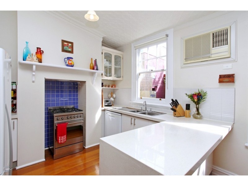 4 Austin Street, Seddon VIC 3011