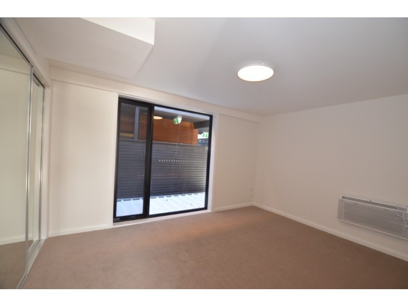 4/21 Buckingham Street, Footscray VIC 3011