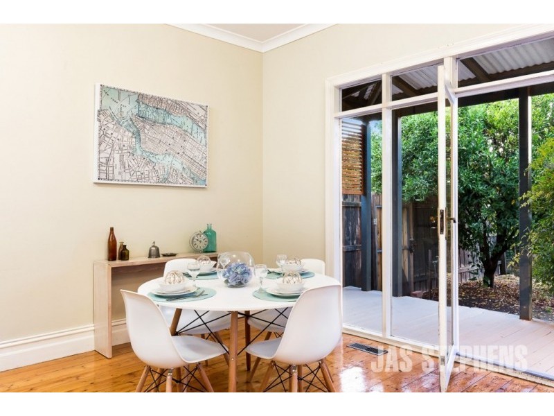 18 William Street, Seddon VIC 3011