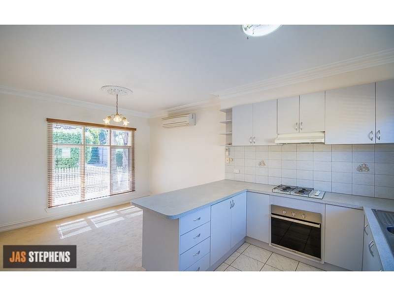 2/17 Tongue Street, Yarraville VIC 3013