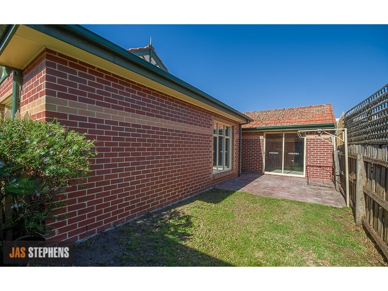 2/17 Tongue Street, Yarraville VIC 3013
