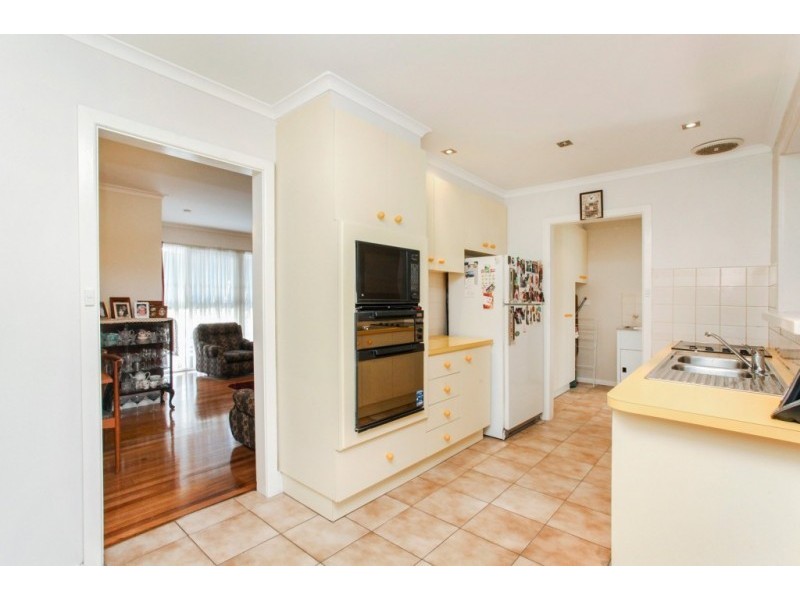 104 Seventh Avenue, Altona North VIC 3025