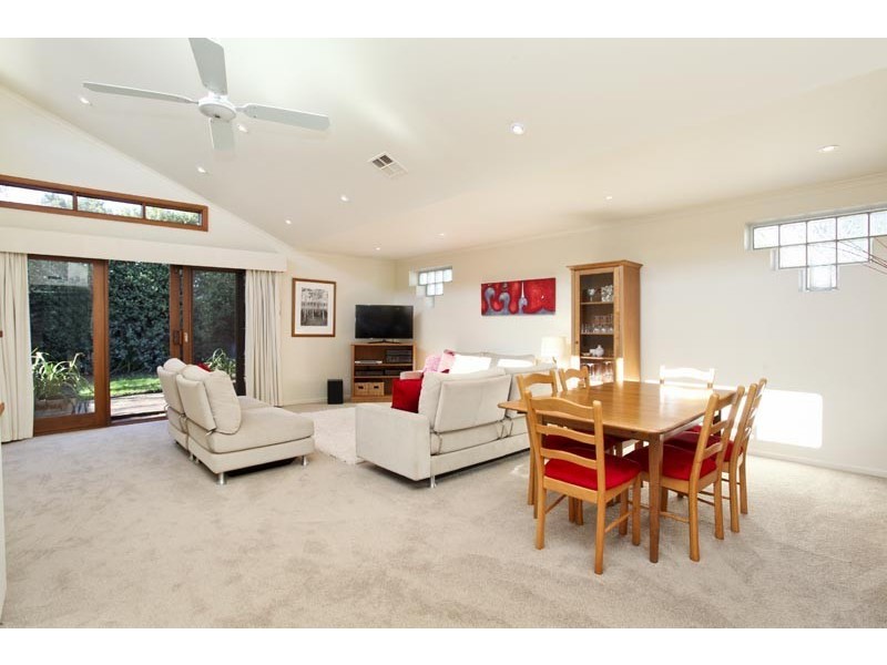 2 Bolton Street, Spotswood VIC 3015