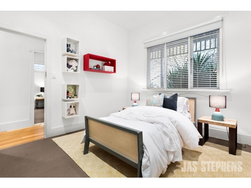 134 Chirnside Street, Kingsville VIC 3012