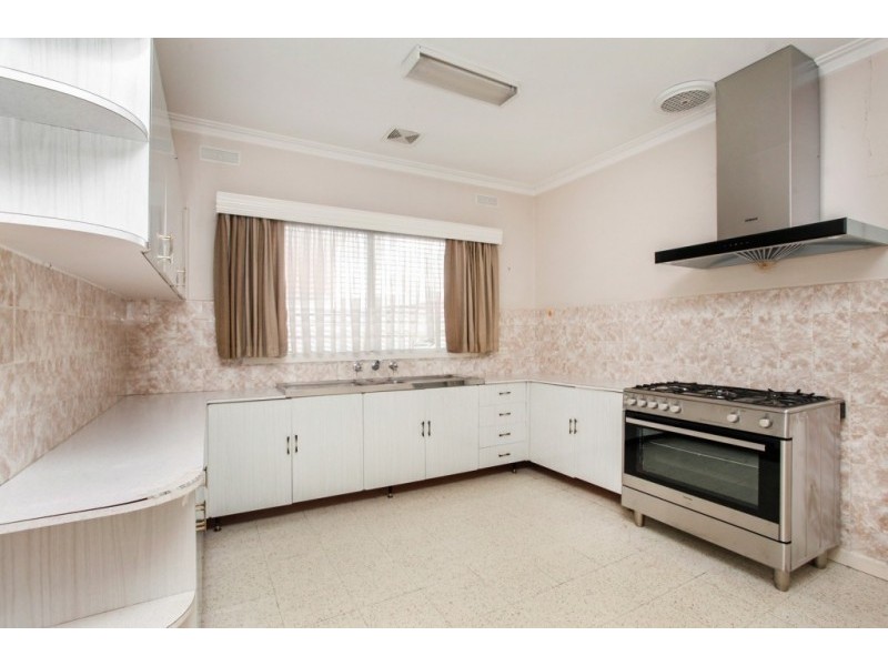 18 Verdun Street, Maidstone VIC 3012