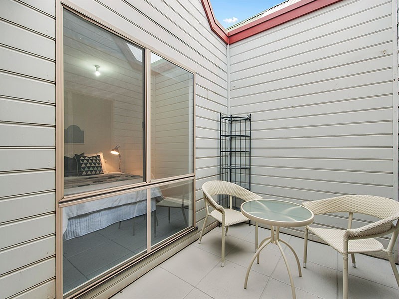 2/45 Cathcart Street, Maidstone VIC 3012