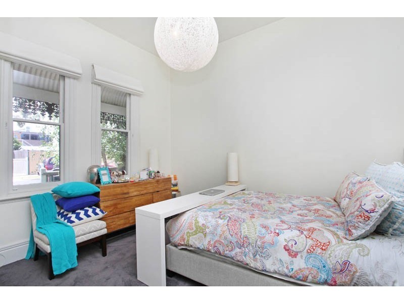 29 Station Rd, Seddon VIC 3011
