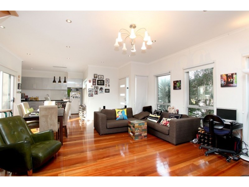 16 Burns Street, Yarraville VIC 3013