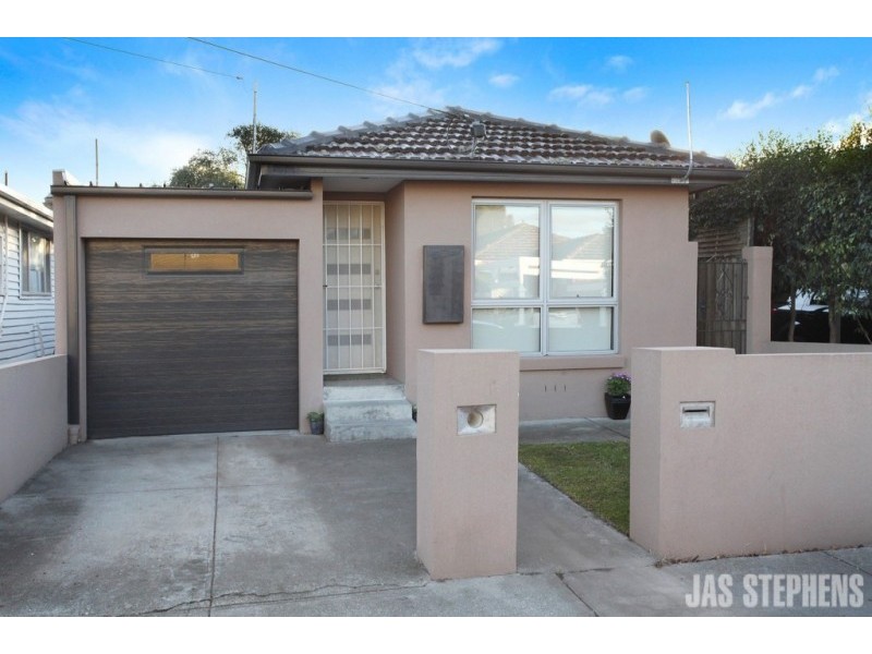 20 Greig Street, Seddon VIC 3011