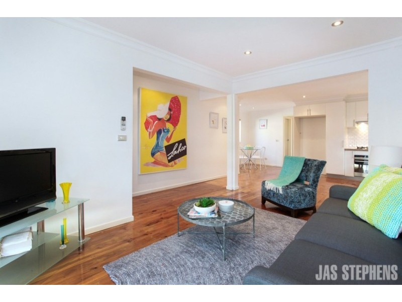 20 Greig Street, Seddon VIC 3011