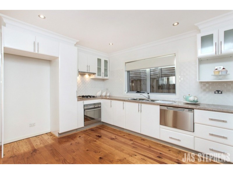 20 Greig Street, Seddon VIC 3011