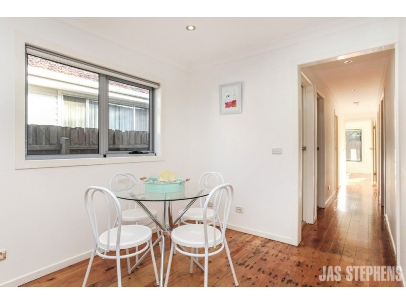 20 Greig Street, Seddon VIC 3011