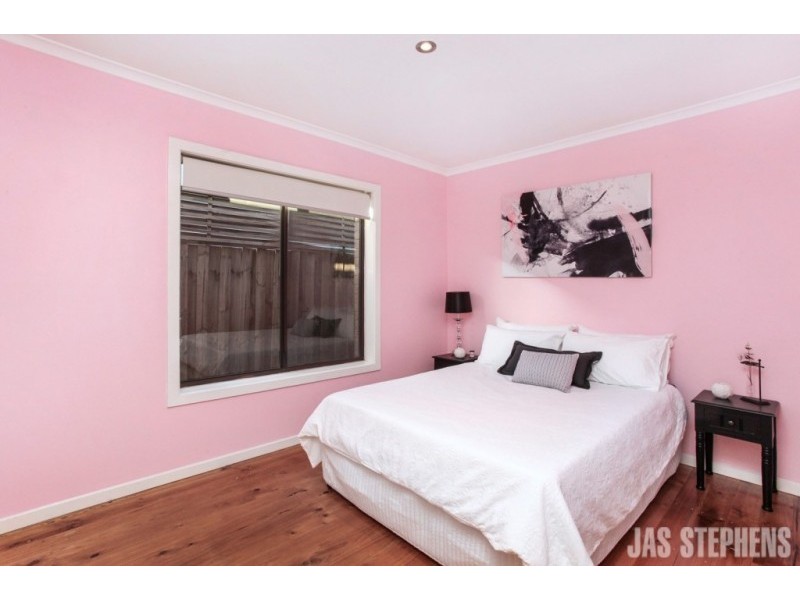 20 Greig Street, Seddon VIC 3011