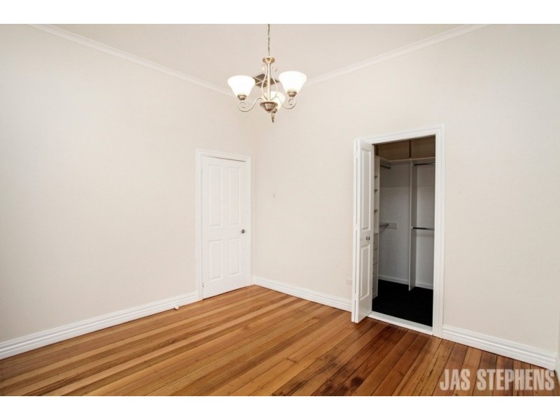 15 Couch Street, Sunshine VIC 3020