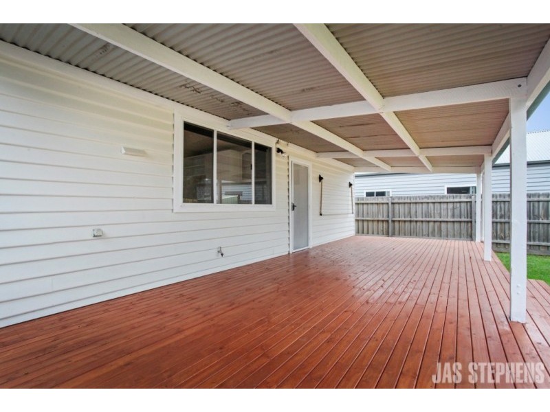 15 Couch Street, Sunshine VIC 3020