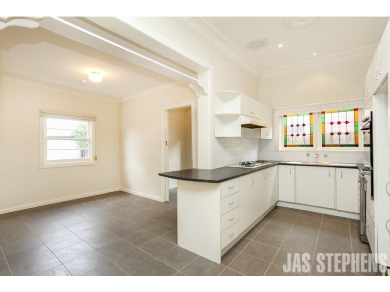 7 Broad Street, West Footscray VIC 3012