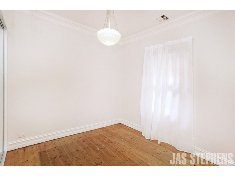 7 Broad Street, West Footscray VIC 3012