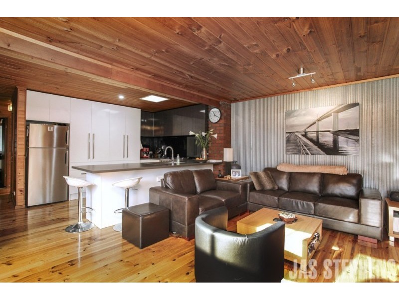 2/51 Castlemaine Street, Yarraville VIC 3013