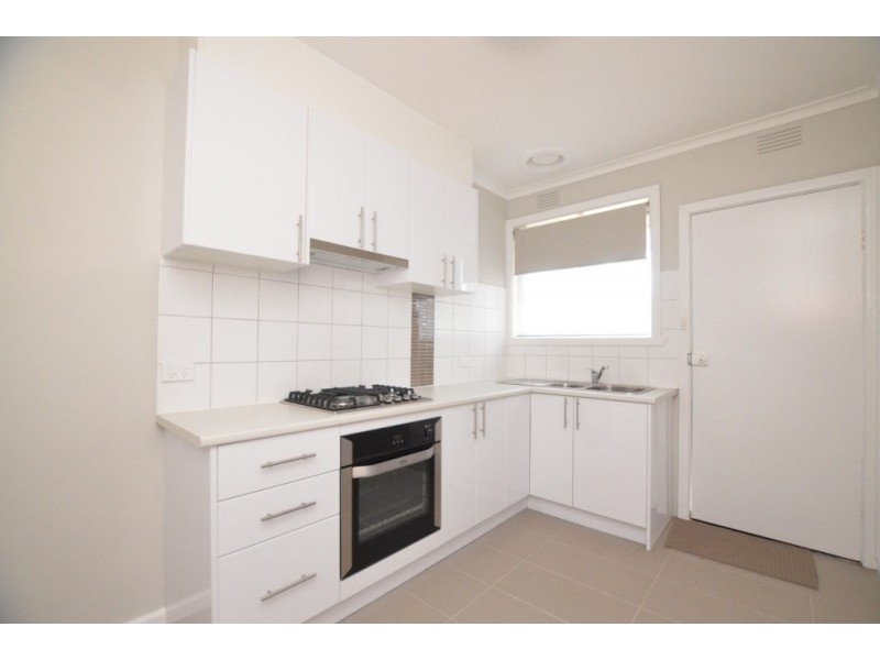 4/217 Buckley St, Seddon VIC 3011